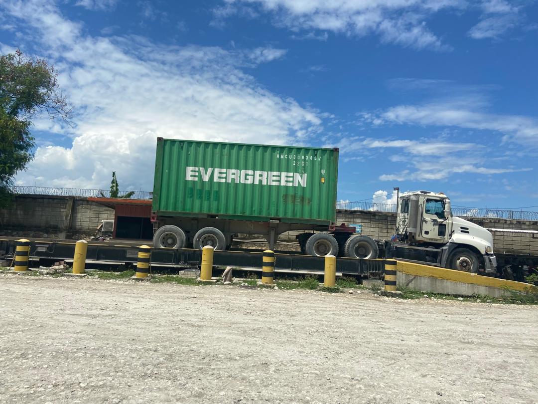 Semi-remorque Turbo Transport Services